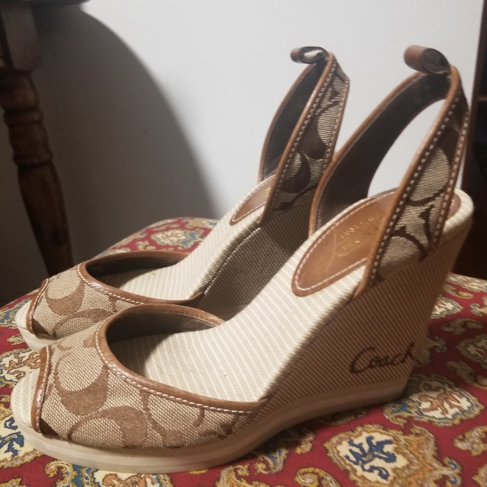 Coach Wedges